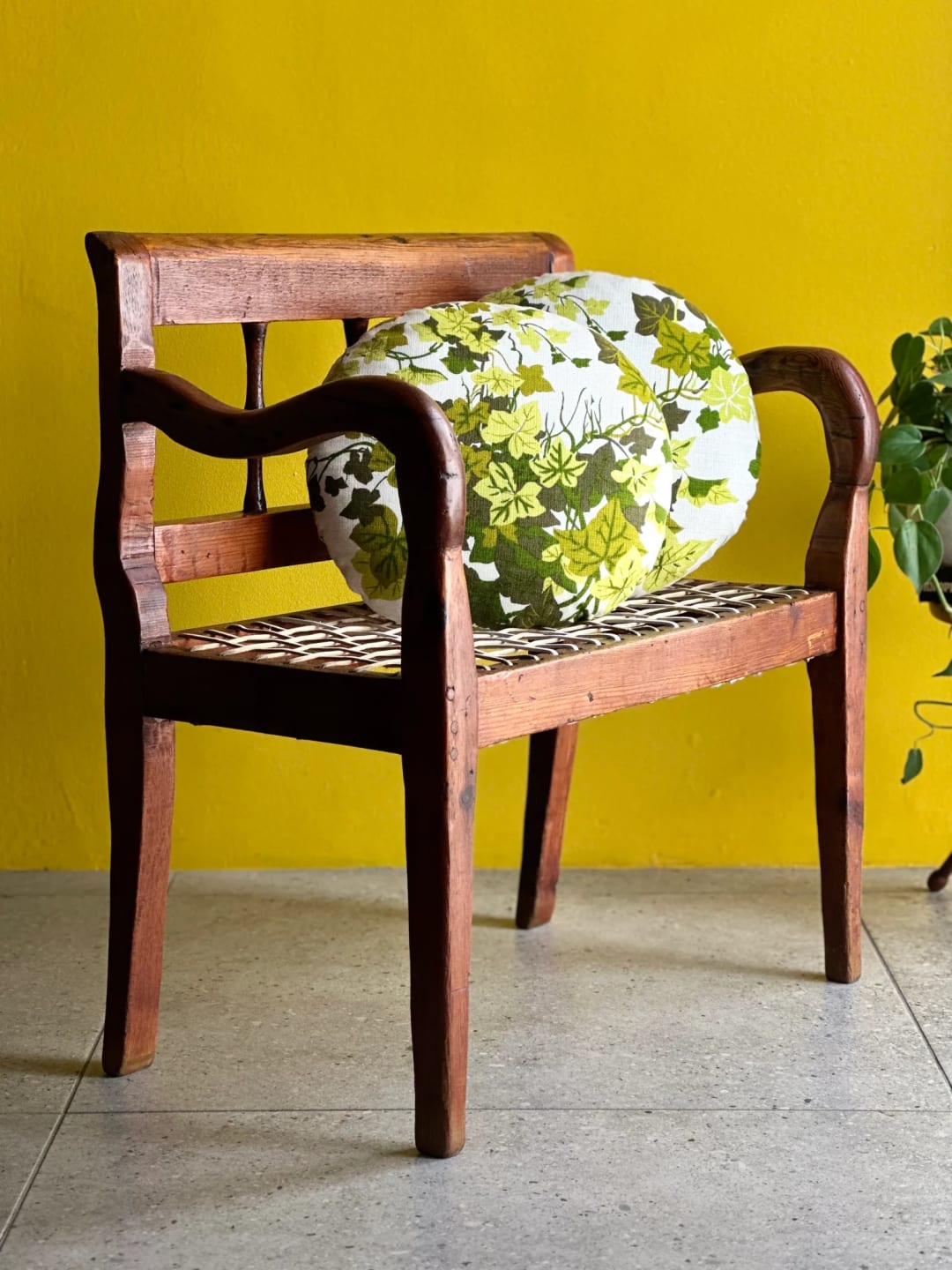 Re-riempie - Professional furniture restoration service in West Coast South Africa